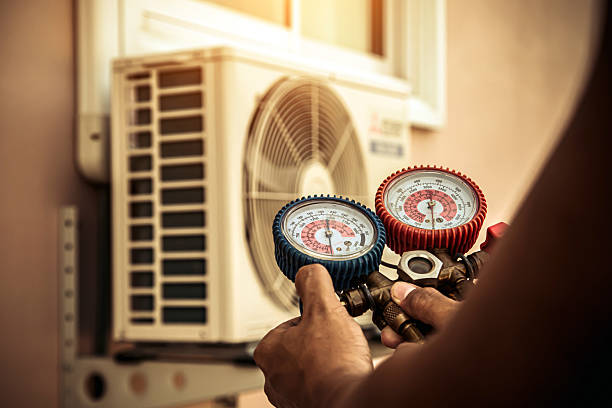 Professional Hvac technician working in Clearwater, MN